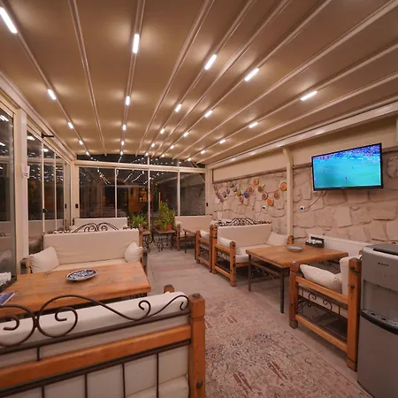 Szálloda Fosil Cave 2*