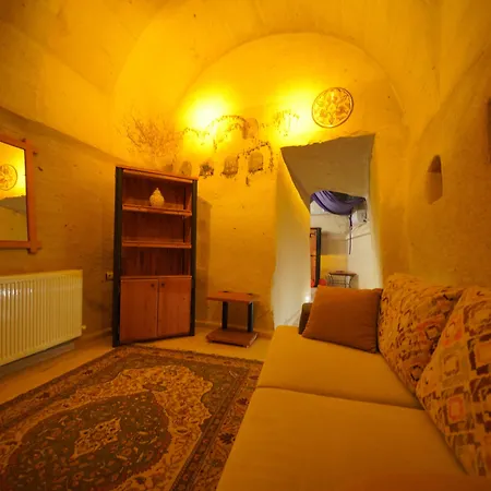 Отель Fosil Cave 2*