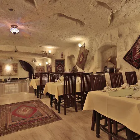 Szálloda Fosil Cave 2*